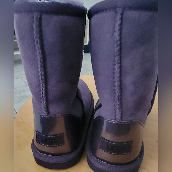 UGG Kids Boots in Deep Purple - Picture 1 of 5